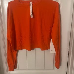 ***NWT - Lululemon Long Sleeve Muscle Crop Top - Size 8